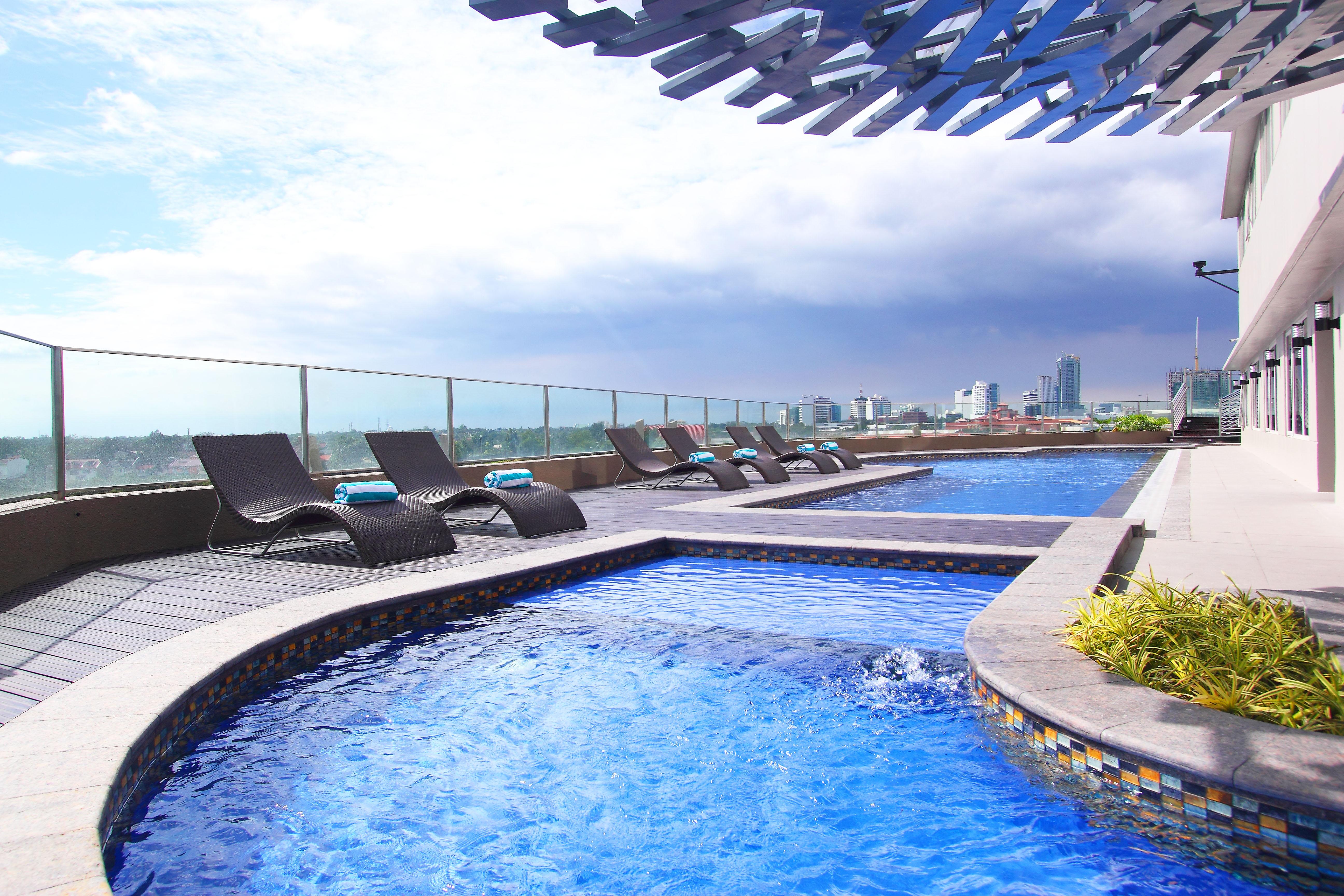 Acacia Hotel Manila Muntinlupa City Eksteriør bilde