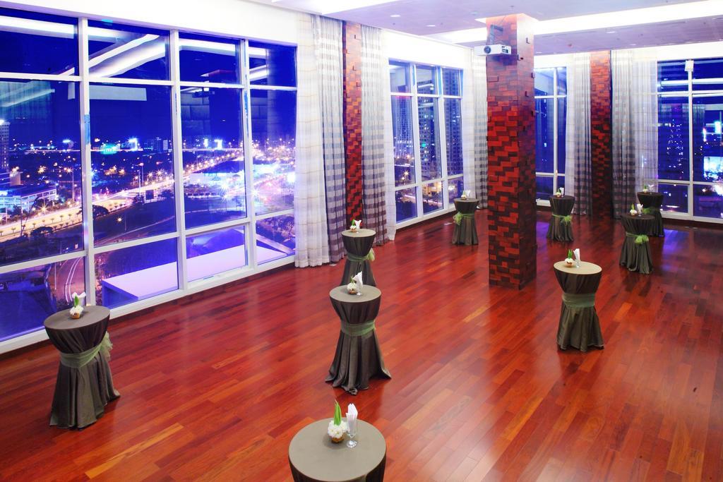 Acacia Hotel Manila Muntinlupa City Eksteriør bilde